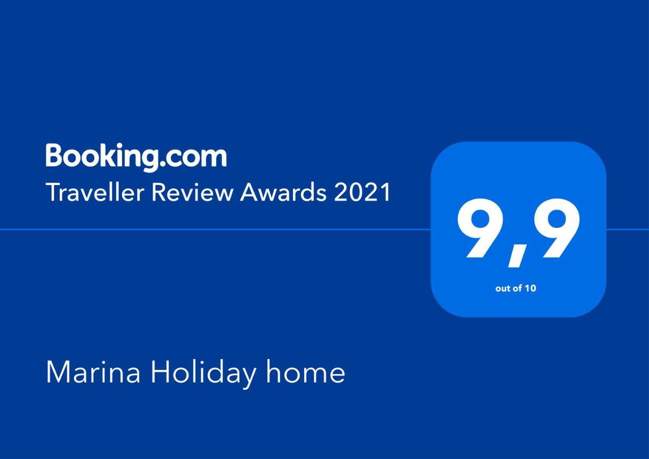פוסטיר Marina Holiday Home מראה חיצוני תמונה