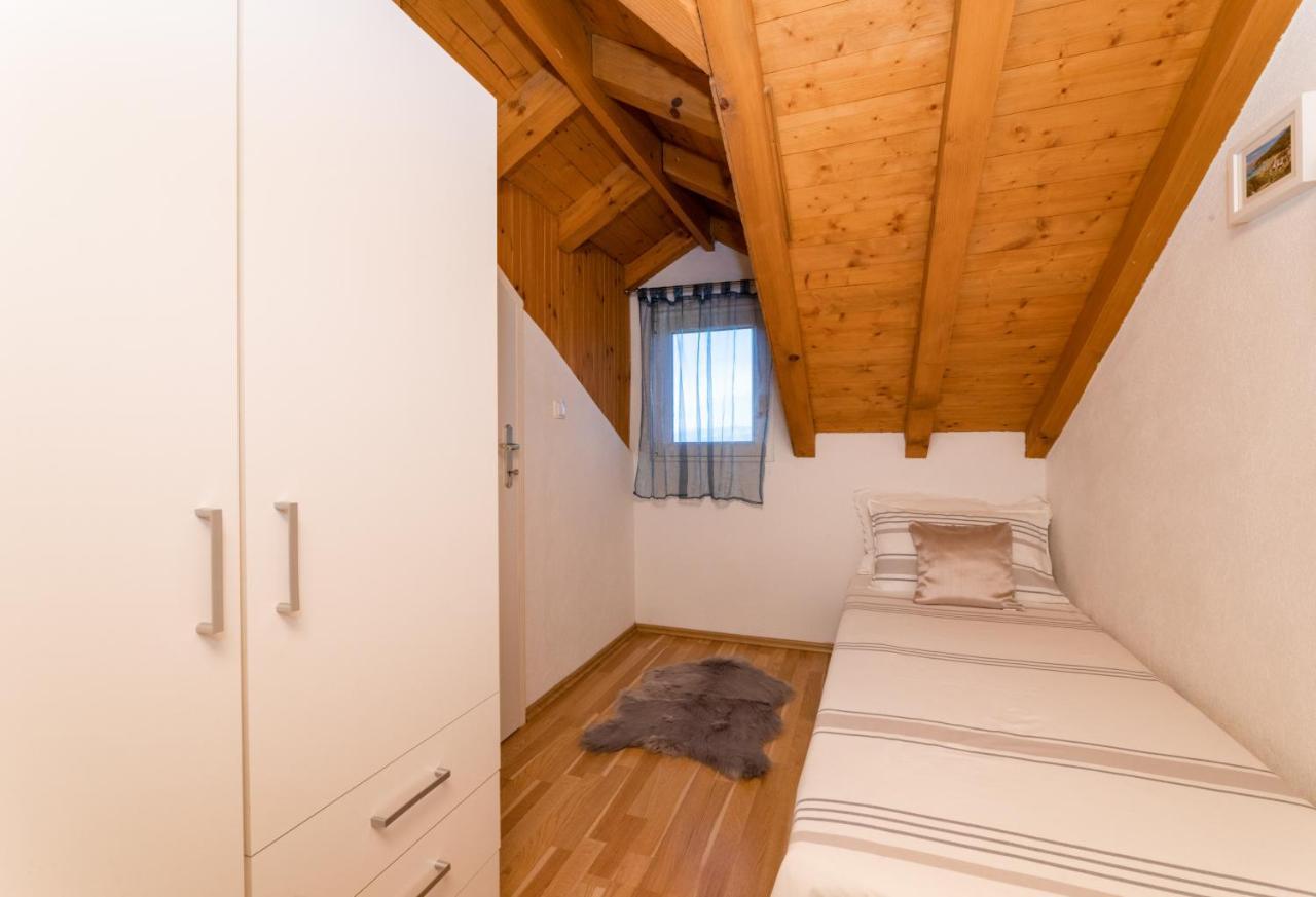 פוסטיר Marina Holiday Home מראה חיצוני תמונה