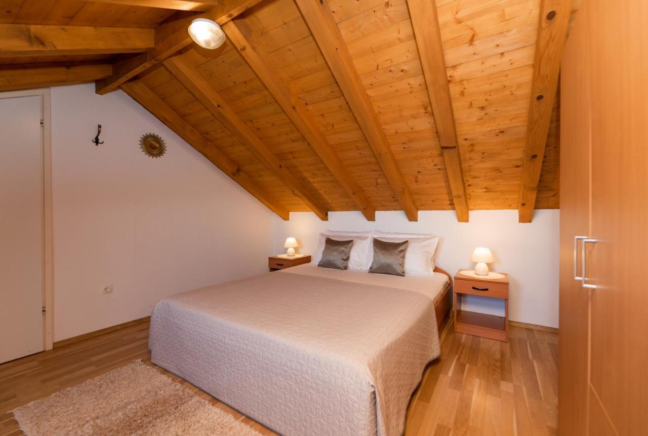 פוסטיר Marina Holiday Home מראה חיצוני תמונה