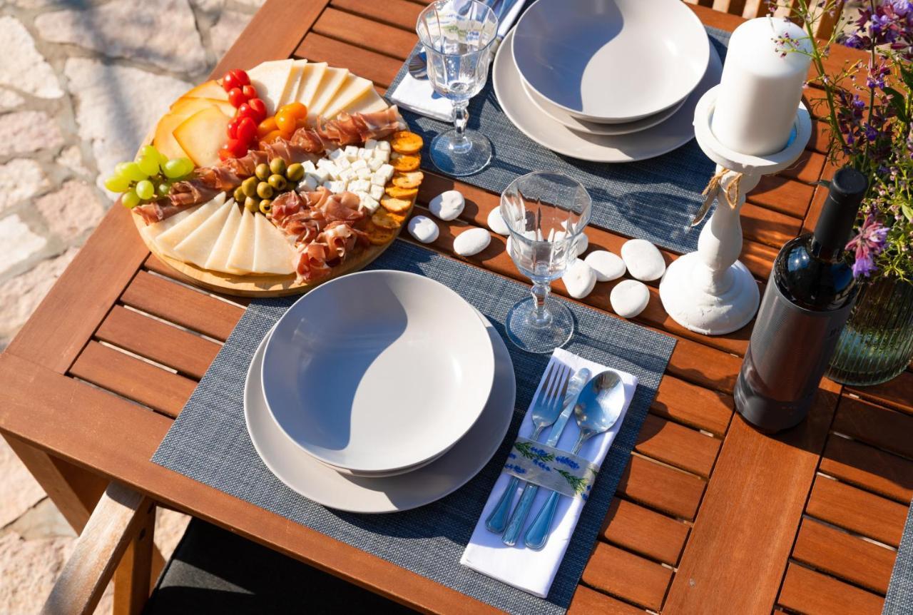 פוסטיר Marina Holiday Home מראה חיצוני תמונה